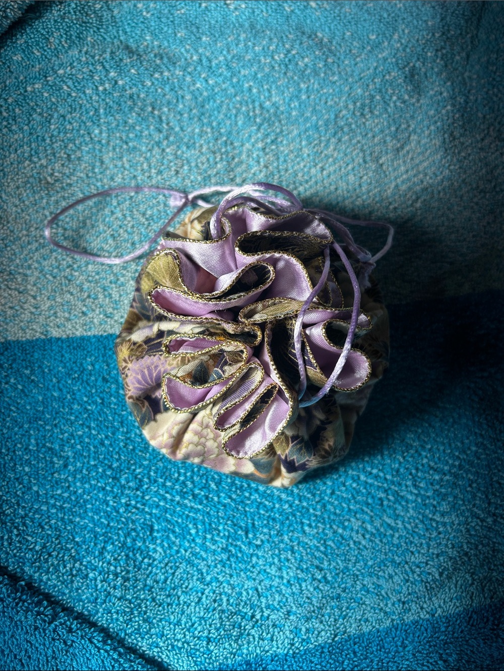 Lilac Floral Drawstring Jewelry Pouch
